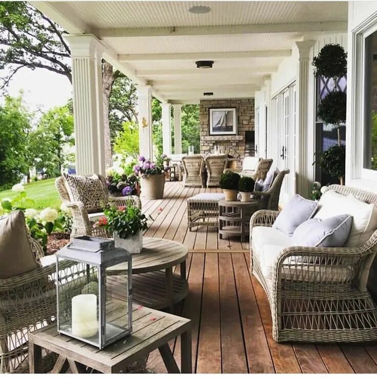 Примеры террасы частных домов Pin by Maysi Pujadas Corró on Porches Porch design, Outdoor rooms, Rustic porch