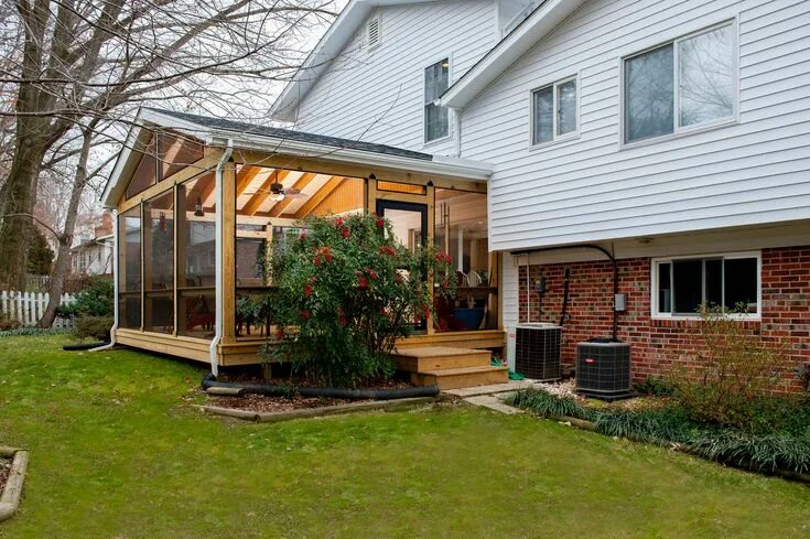 Примеры веранд в частном доме Addition and Screened Porch in Fairfax Screened porch, Screened porch designs, P