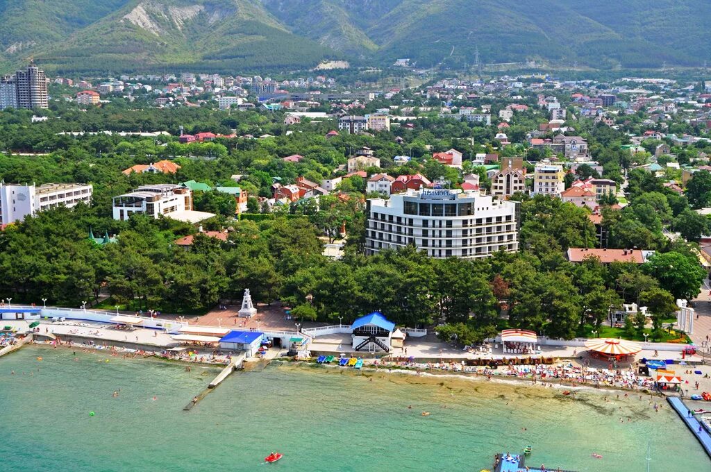 Приморский геленджик фото SPA-Отель Приморье (Геленджик), Геленджик - забронируйте в Посети Тур