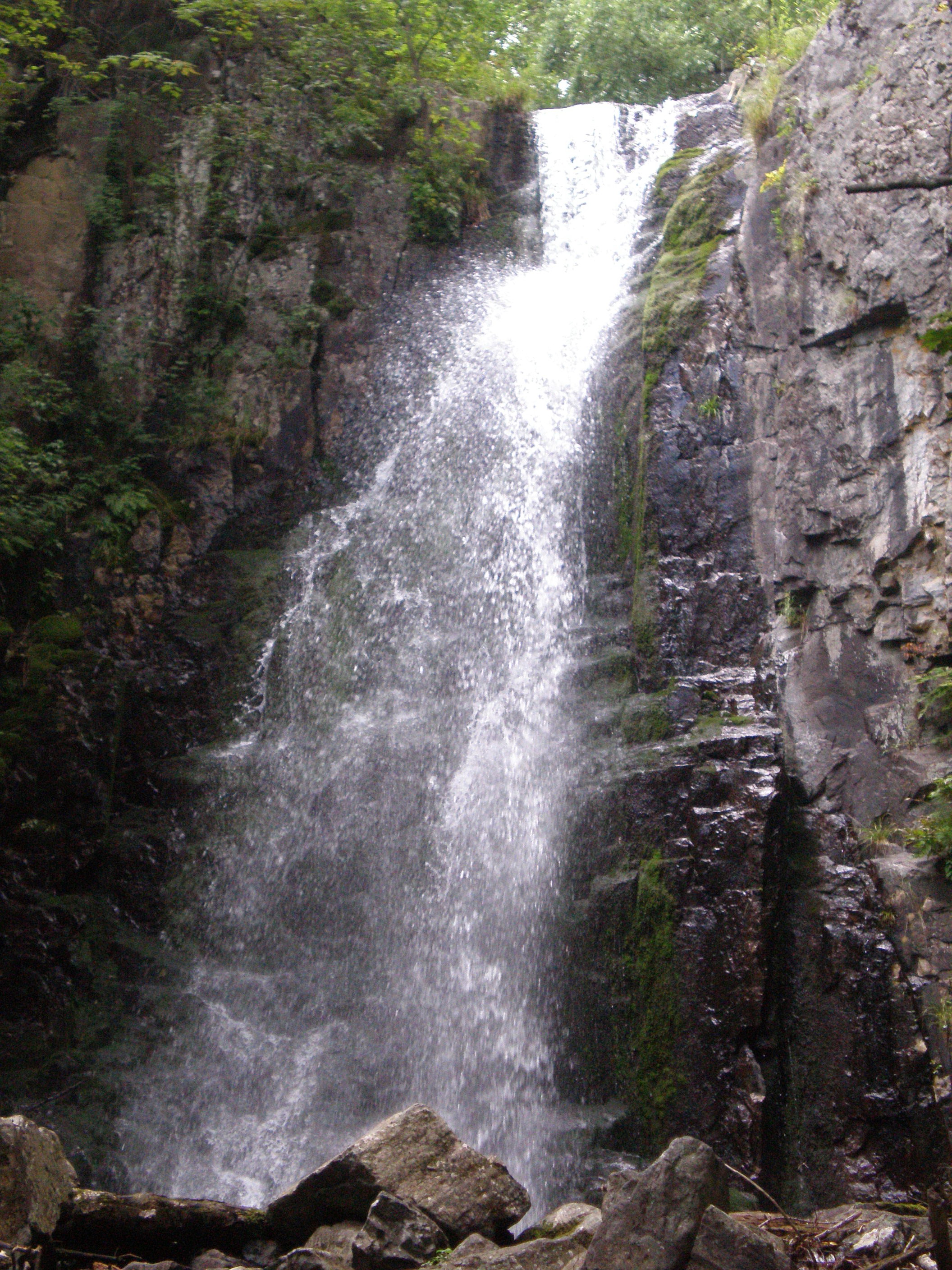 Приморский край водопады фото waterfall's Benevskie in specifics, Primorye Territory, Lazovskiy munitsipalny o