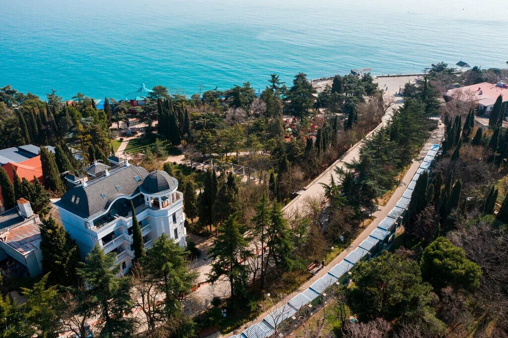 Приморский парк алушта фото Усадьба Приморский парк, гостиница, ул. Ленина, 8Б, Алушта - Яндекс Карты