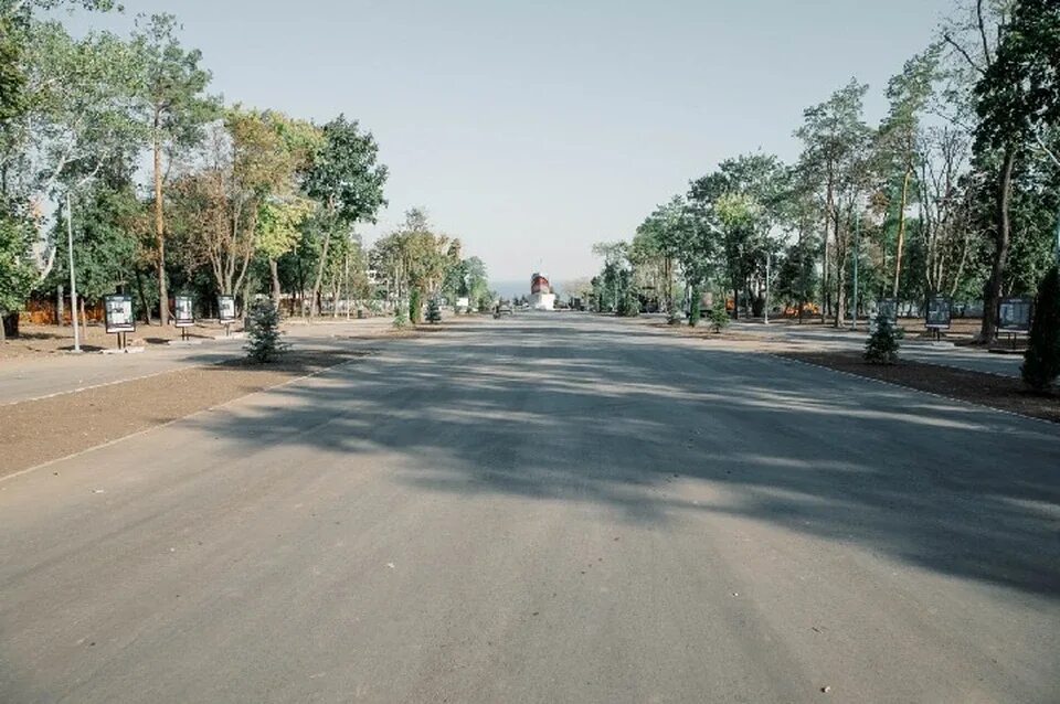 Приморский парк в мариуполе фото В Мариуполе готовятся к открытию первой очереди реконструкции Приморского парка 