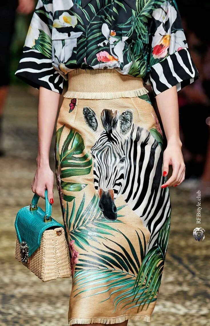 Принт в одежде фото Jungle prints and bright colours add movement to the new Dolce&Gabbana SS2020 co