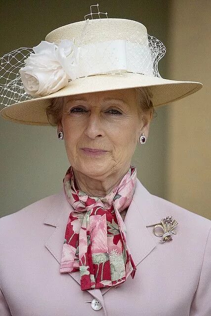 Принцесса александра кентская фото HRH Princess Alexandra of Kent Princess alexandra, Royal princess, Royal family 