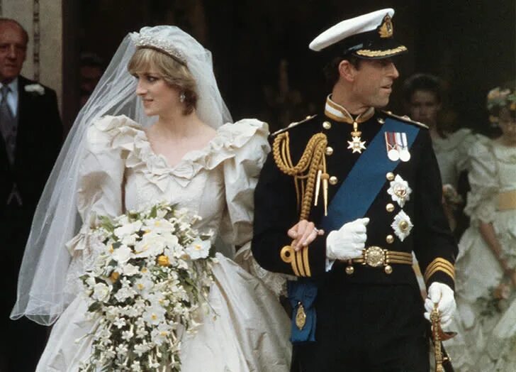 Принцесса диана свадьба фото Royal Photographer Reveals What He Remembers Most About Princess Diana’s Wedding