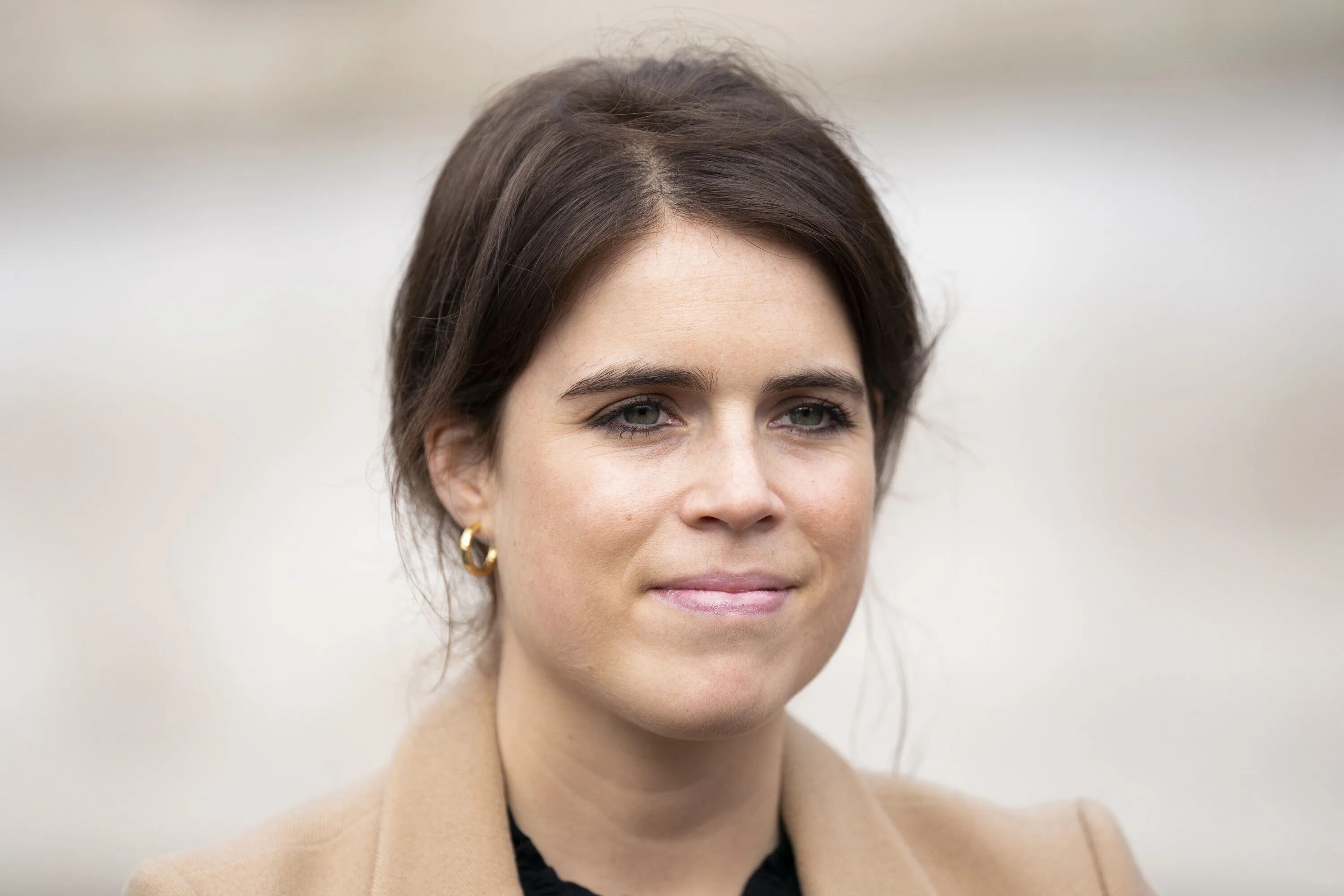 Принцесса евгения фото Princess Eugenie interviews former PM Theresa May for anti-slavery podcast The I