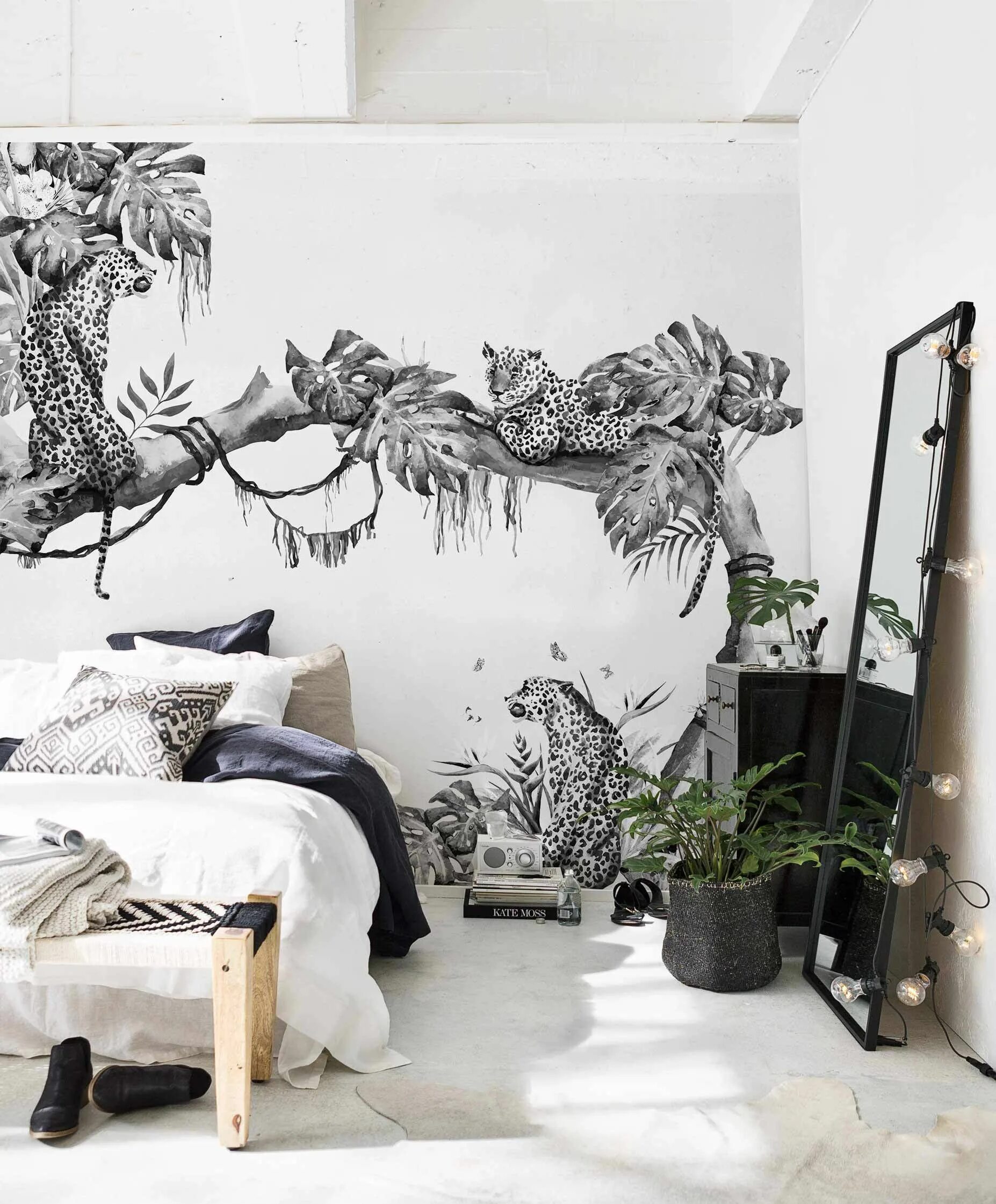 Принты на стену в интерьере Tropical Cheetah Wall Mural from Bloomsy Wallpapers on Etsy Wall murals, Mural, 