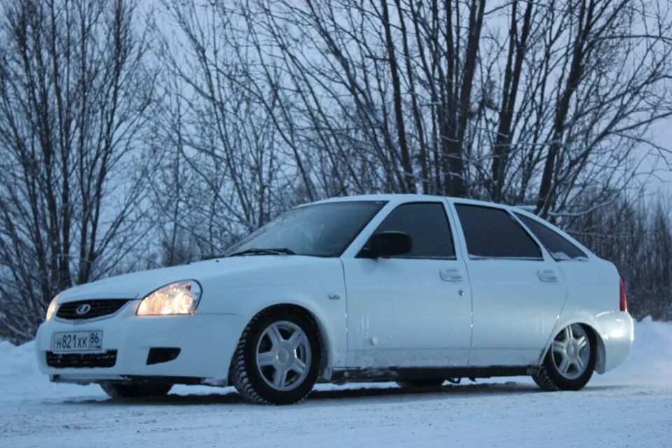 Приора 90 фото Зимаааа - Lada Приора хэтчбек, 1,6 л, 2012 года просто так DRIVE2