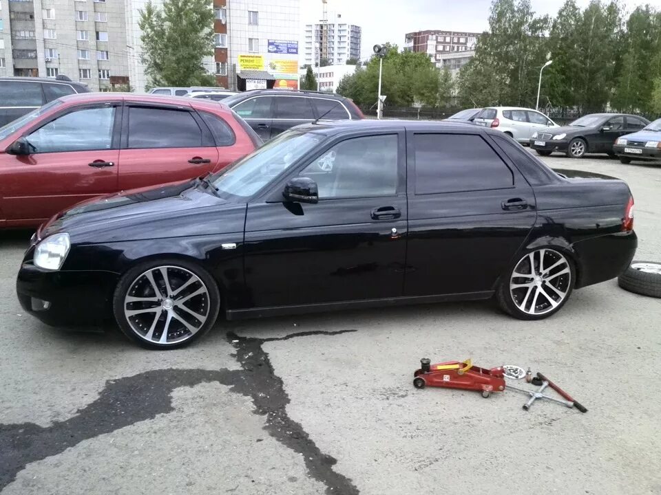 Приора на 15 дисках фото рельсы - Lada Приора седан, 1,6 л, 2010 года наблюдение DRIVE2