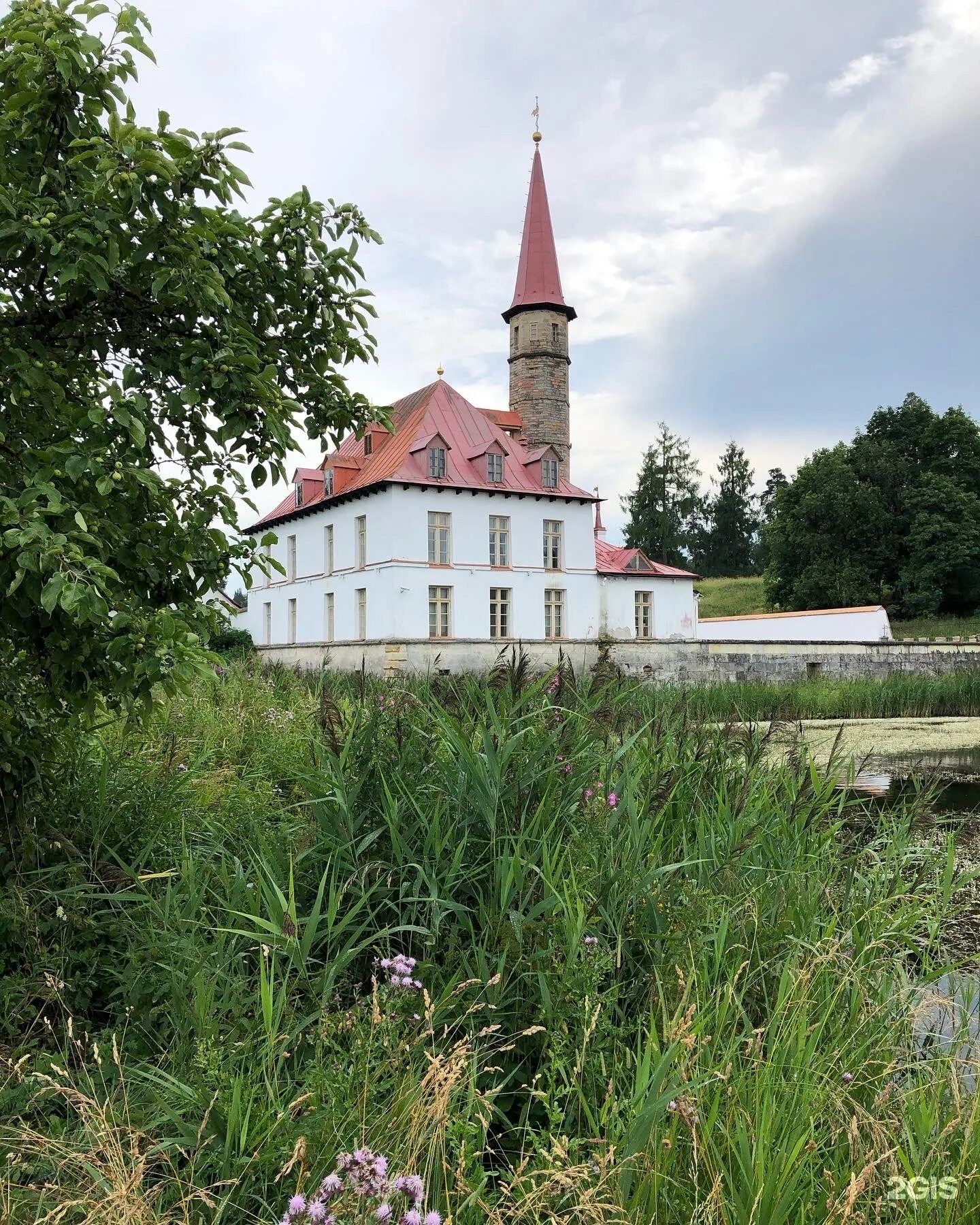 Приоратский дворец ул чкалова 22а гатчина фото Приоратский дворец, музей Гатчина (Гатчинский район, Ленинградская обл.), Чкалов