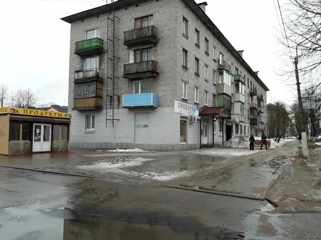 Приозерск калинина 15 дом фото Продукты, grocery store, Russia, Priozersk, ulitsa Kalinina, 19 - Yandex.Maps