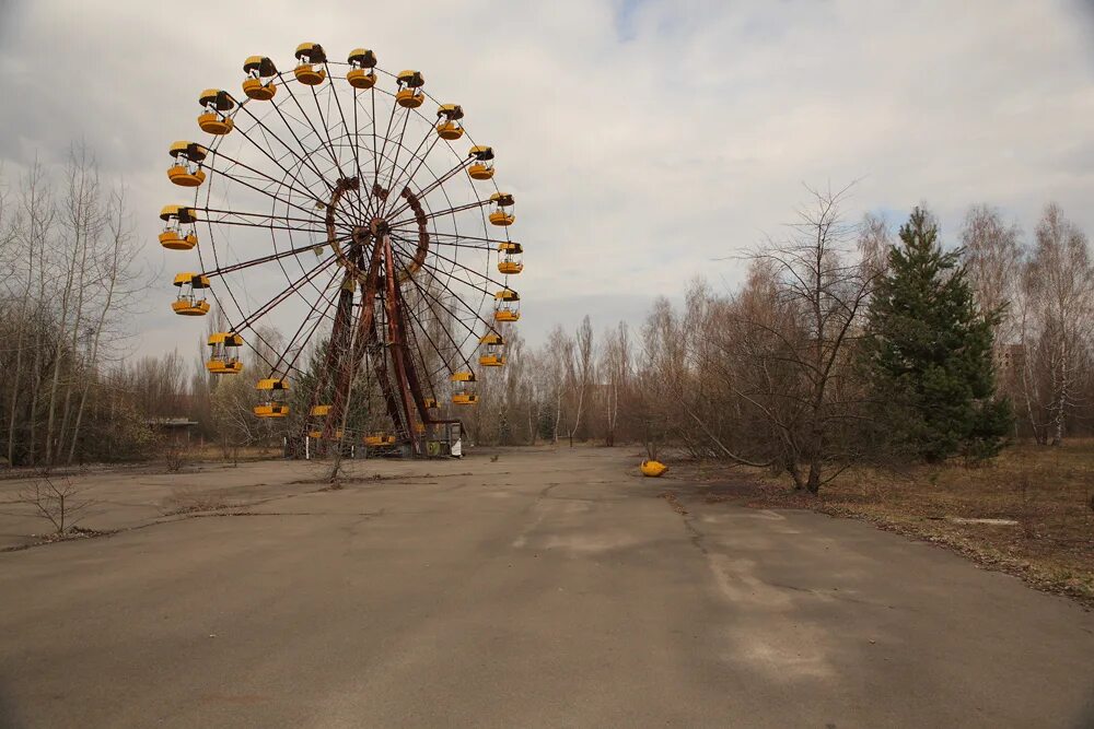 Припять фото колеса обозрения Pripyat5_large - AK