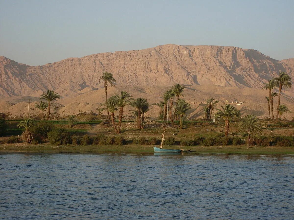 Природа египта фото Archivo:Río Nilo, Luxor, Egipto, abril de 2009.JPG - Wikipedia, la enciclopedia 