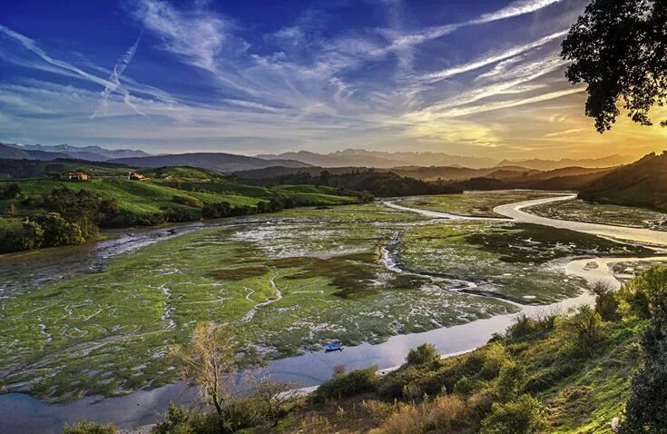 Природа испании фото Foto af Spanien Cantabria Nature Sky Hills Landskab