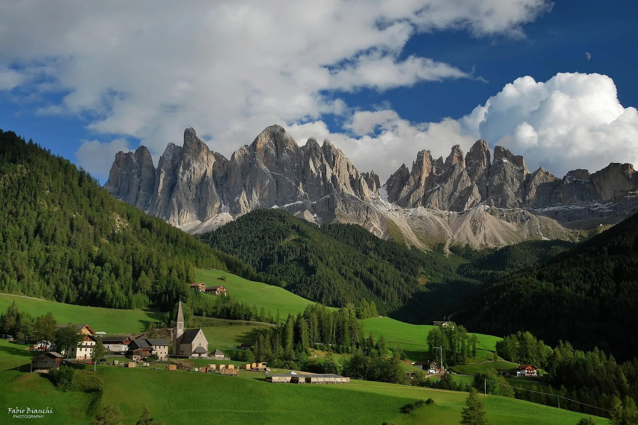 Природа италии фото HD wallpaper: funes, italy, magdalena, mountains, nature, santa, scenery