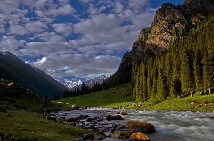 Природа кыргызстана фото Early Morning at Altyn Arashan, Kyrgyzstan Natural landmarks, Mountains, Around 