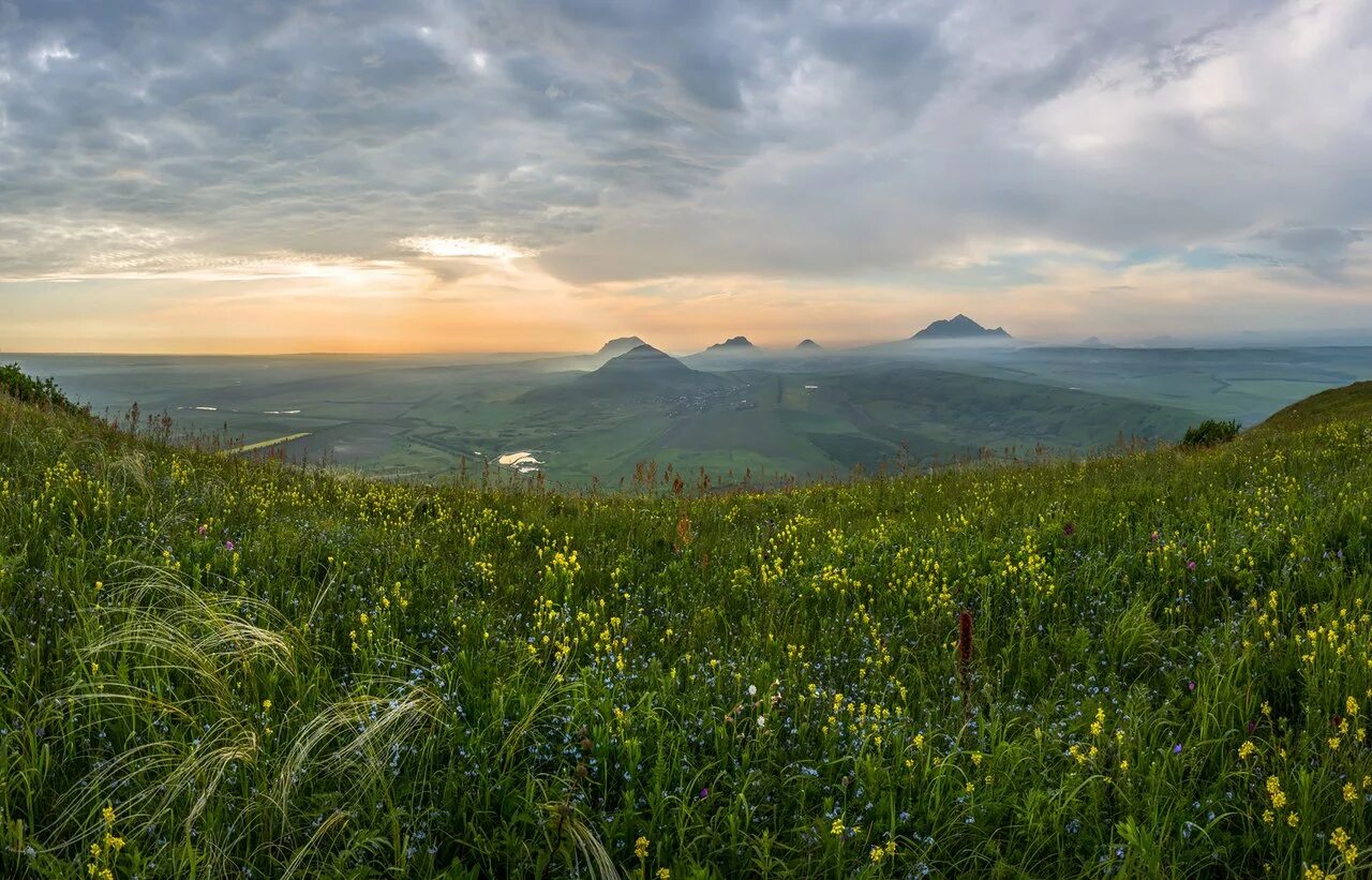 Природа ставропольского края фото Величественная гора Стрижамент в Ставропольском крае Торты, конфеты, пироги iber