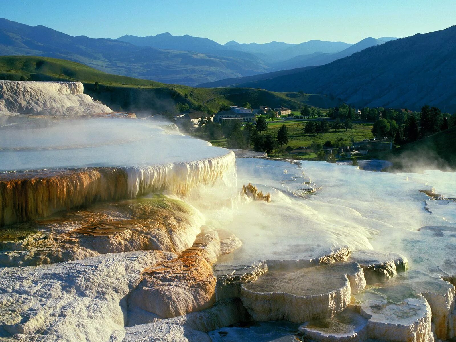 Природа турции фото самые красивые minerva-terrace-mammoth-hot-springs-yellowstone-national-park Yellowstone nation