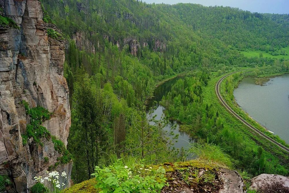 Природа уфы фото Поездка на Розовые скалы: украшение Инзера - однодневная экскурсия в Башкирии Пе