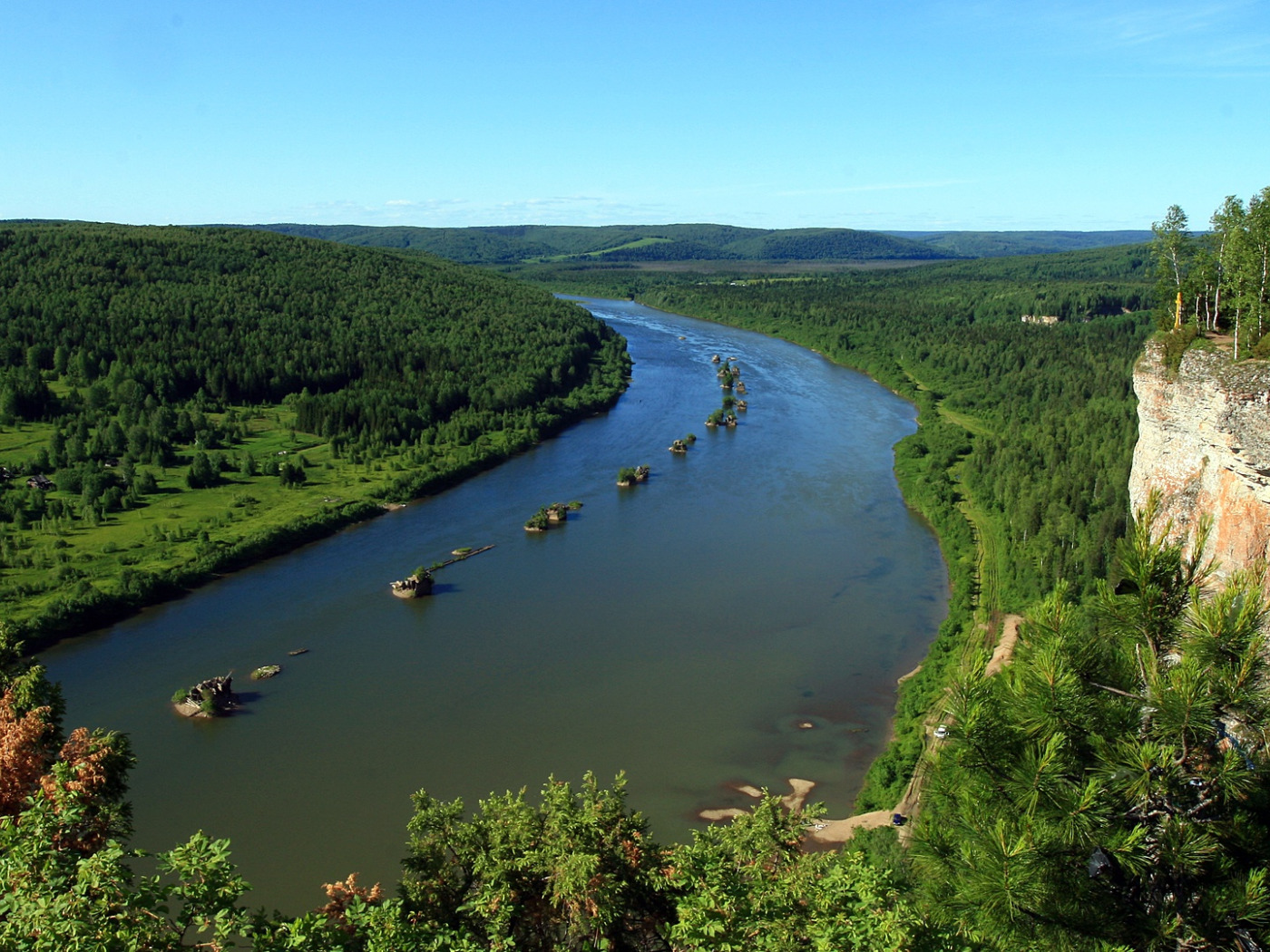 Природа в перми фото Скачать обои лес, небо, река, гора, раздел пейзажи в разрешении 1400x1050