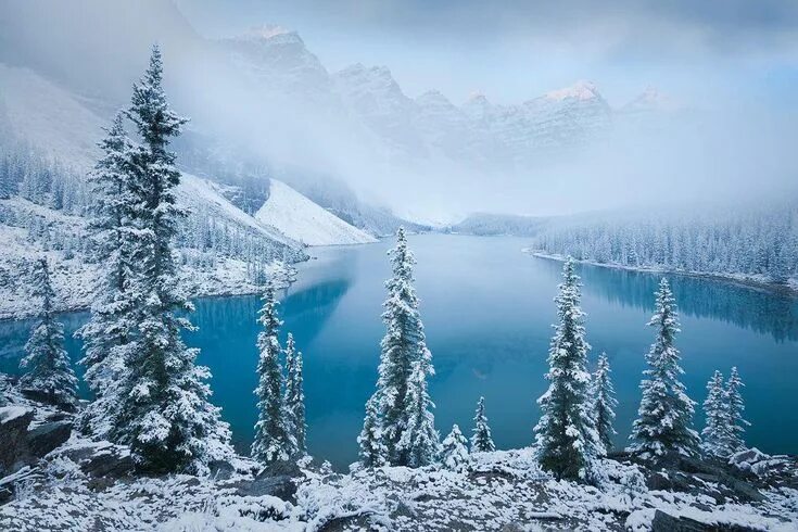 Природа зима фото самые красивые Patience - Moraine Lake by LukeAustin.deviantart.com #winter #lake #blue #snow M