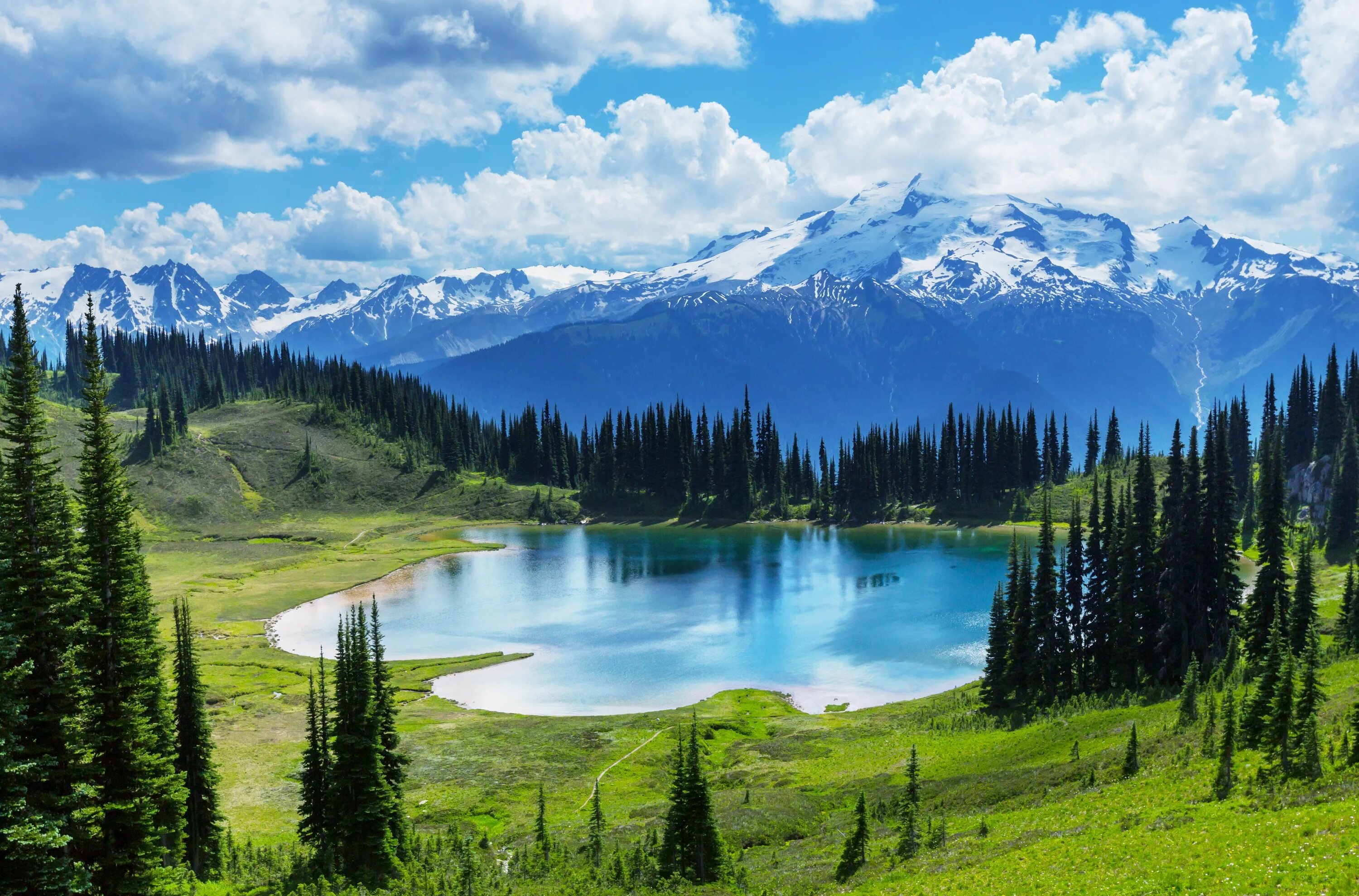 Природно натурально фото Beautiful mountains. The mountains. Picture on the desktop. Красивые горы. Горы.