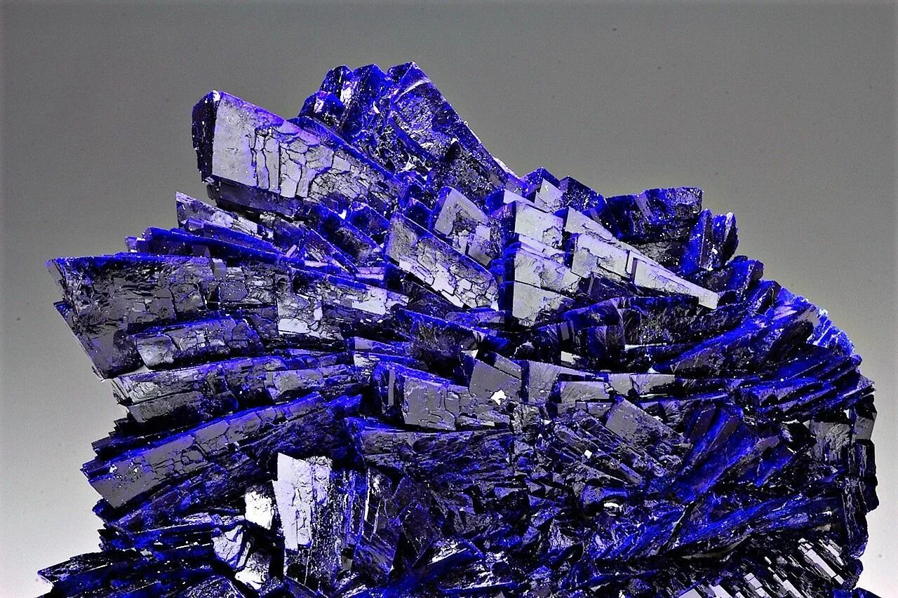 Природные кристаллы фото Azurite - Sonora, Mexico Crystals, Crystals and gemstones, Minerals and gemstone