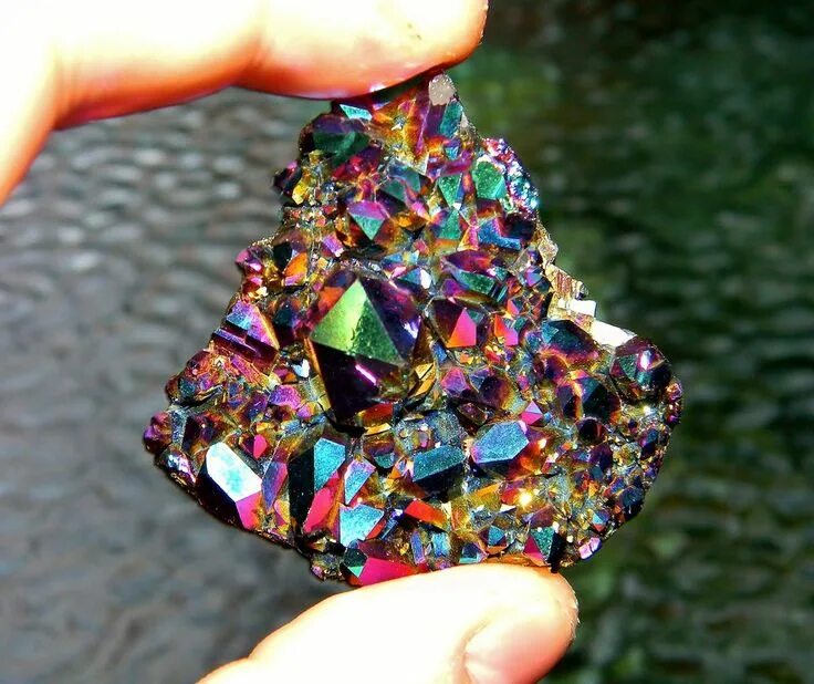 Природные минералы фото Some mildly interesting gems - Imgur Minerals and gemstones, Titanium quartz, Cr