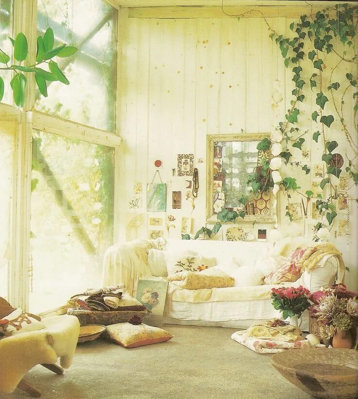 Природные мотивы в интерьере 4 класс Pin by Ariel on places to go/live Boho chic living room, Bohemian chic living ro