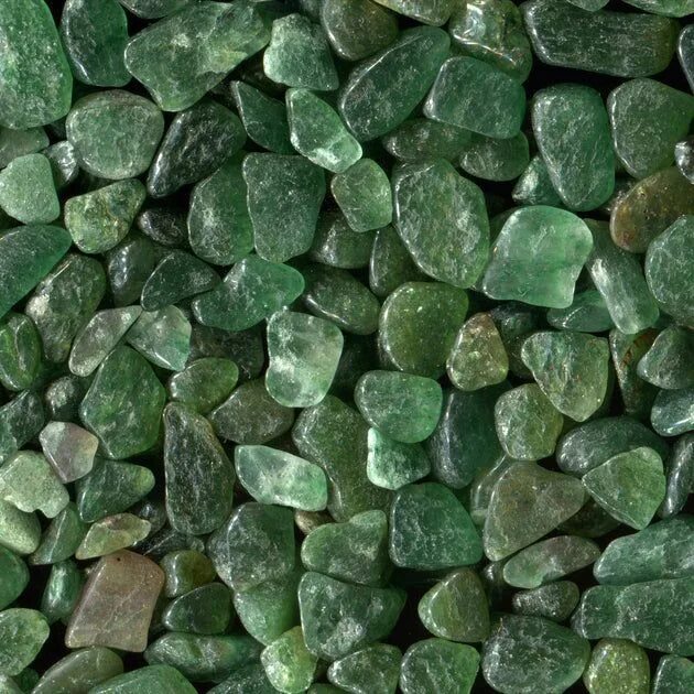 Природный камень зеленого цвета название фото Green Aventurine Crystal - Healing Properties, Meaning and Uses Green stone, Gre