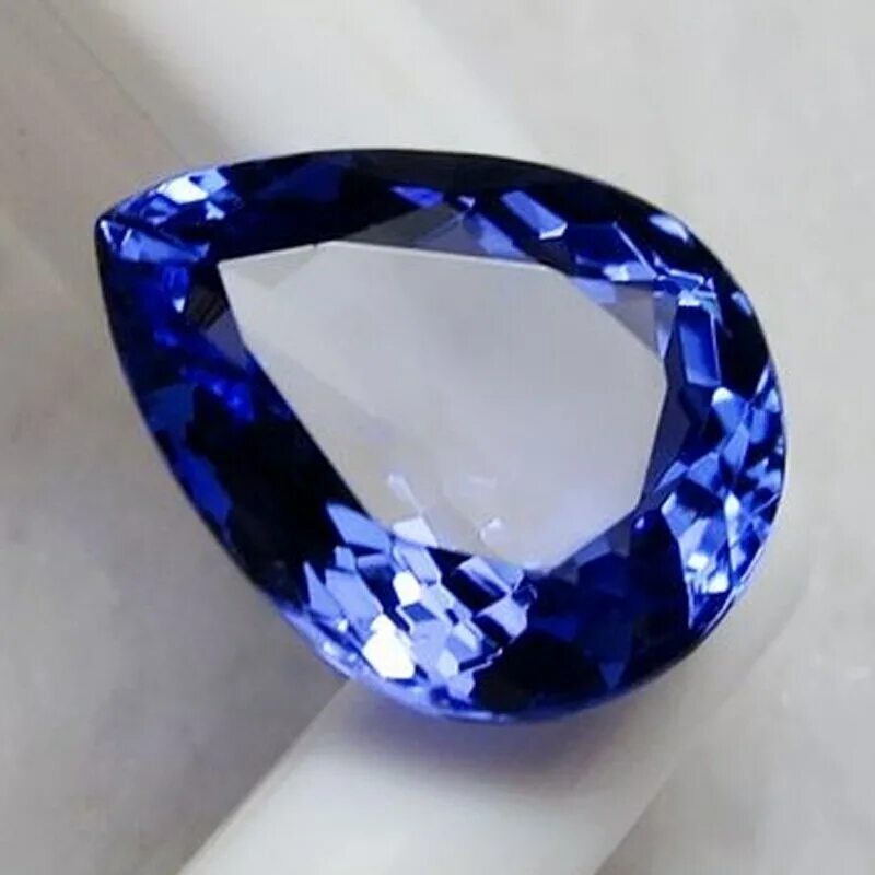 Blue Sapphire for sale - Picture of Nilantha Gems, Kuruwita - Tripadvisor