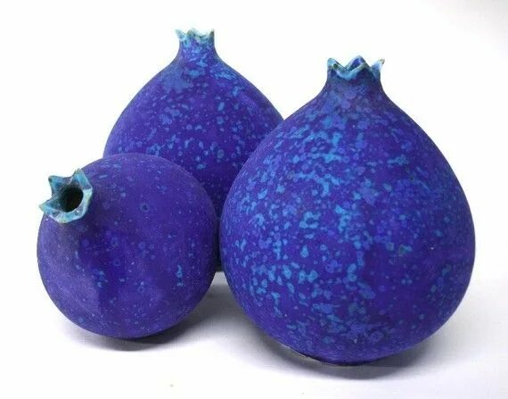 Природный синий гранат фото цены Ceramic Blue Velvet Pomegranate / Handmade Ceramics pottery bud vase wheel throw