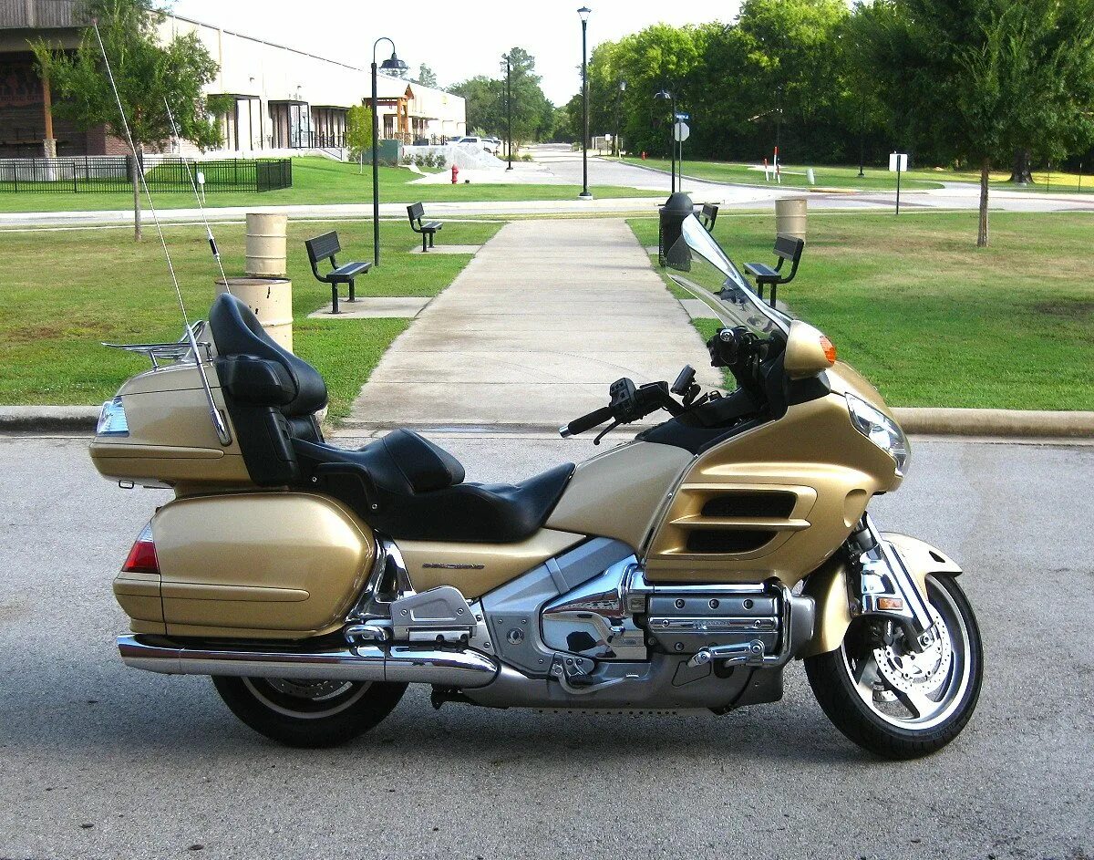 Пришли фото мотоцикла хонда голда 1800 Honda gold wing 1800: найдено 88 изображений