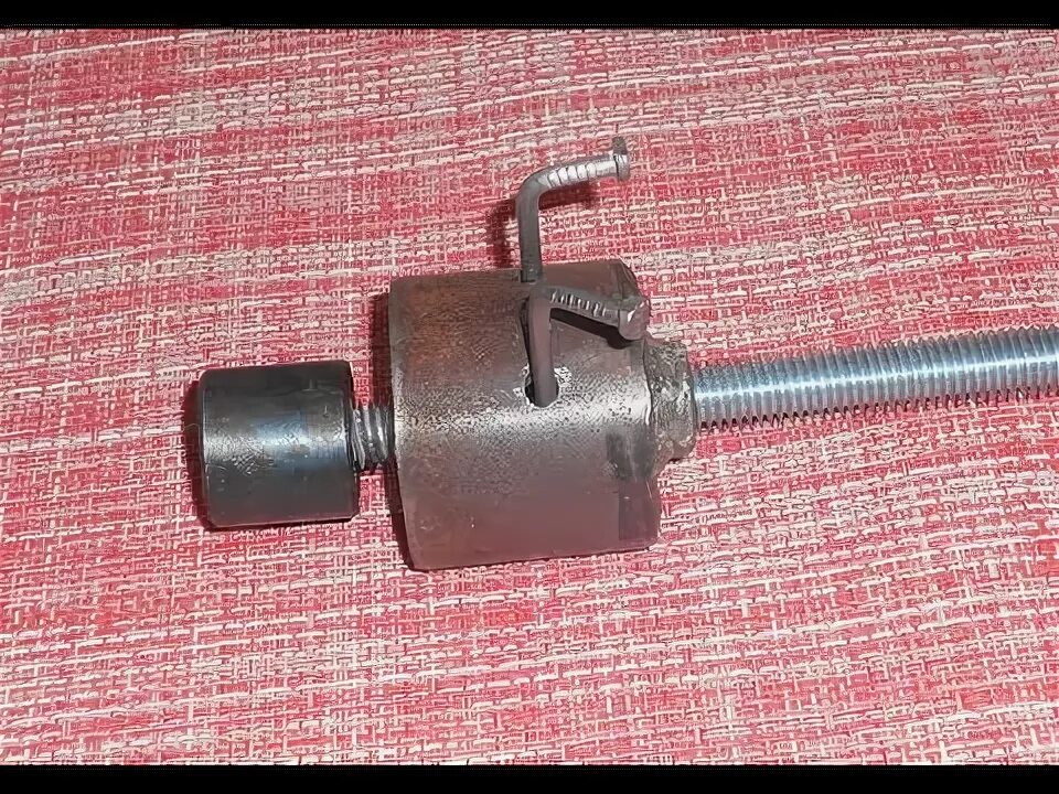 Make A Metal Mini Drill Vise DIY HomeMade Tool Herramientas para tallar madera, 