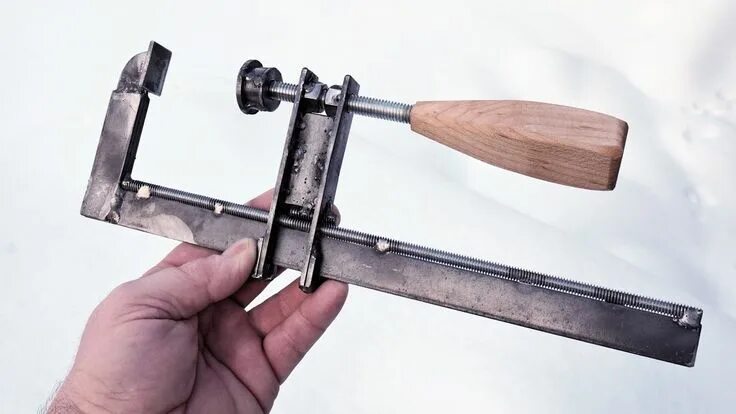 Приспособления своими руками в домашних условиях Making A Steel Bar Clamp Steel bar, Metal working tools, Homemade tools