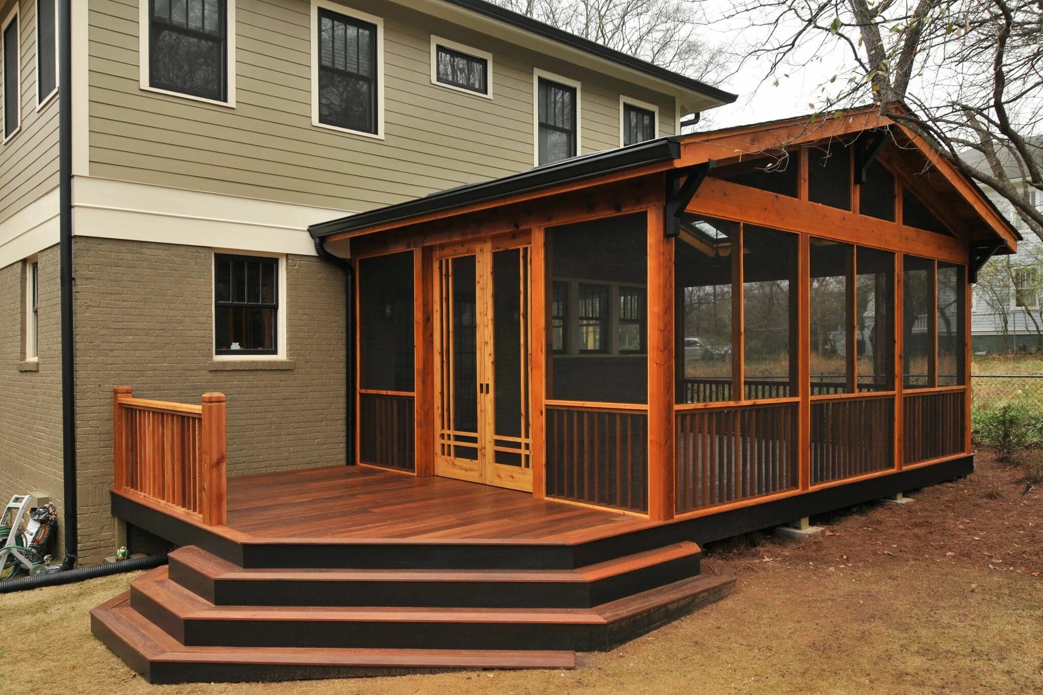 Пристрой деревянный фото Making your screened porch stand out Wohnung balkon garten, Baumstamm haus, Haus