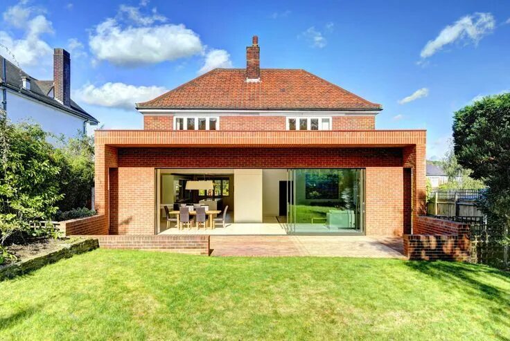 Пристройка из кирпича фото The Stunning British Red Brick Extension homify Modern bungalow exterior, Brick 