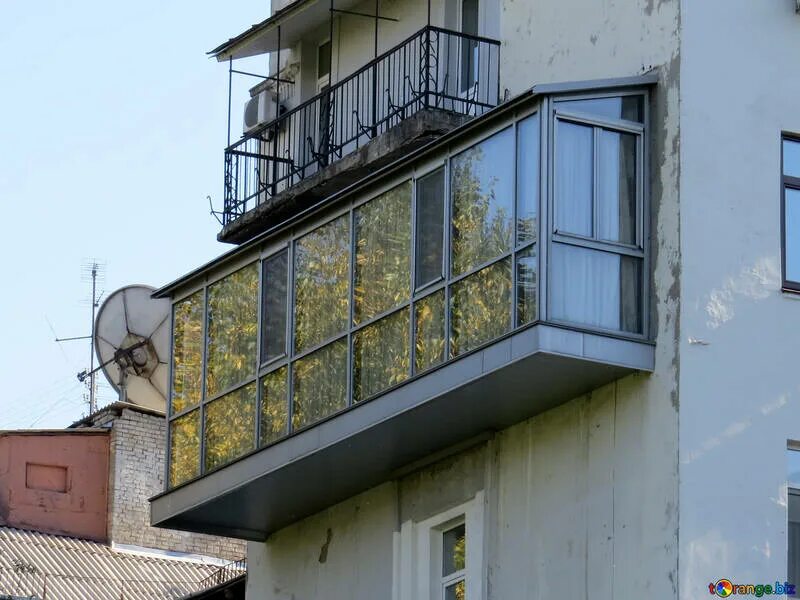 Пристройки балконов фото Illegal balcony free image - № 41196