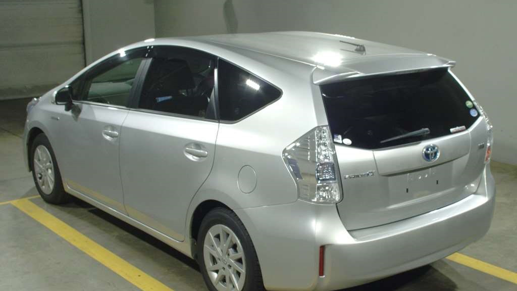 Приус альфа фото Toyota Prius V 1.8 гибридный 2012 alpha S на DRIVE2