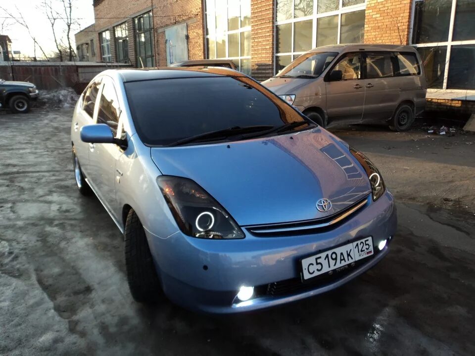 Приус тюнинг фар Фары с ксеноном - Toyota Prius (20), 1,5 л, 2008 года тюнинг DRIVE2