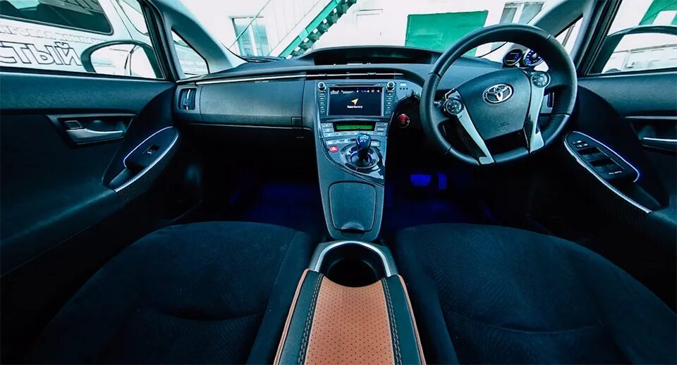 Приус тюнинг салона Prius в 360 =) - Toyota Prius (30), 1,8 л, 2012 года другое DRIVE2