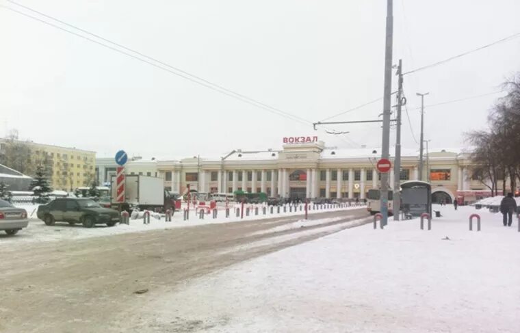 Привокзальная 17 челябинск фото Госавтоинспекция Свердловской области - парковка на привокзальной площади Екатер