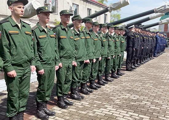 Призыв 2021 2022 рвсн саратов фото Торжественная отправка призывников в войсковые части Восточного военного округа 