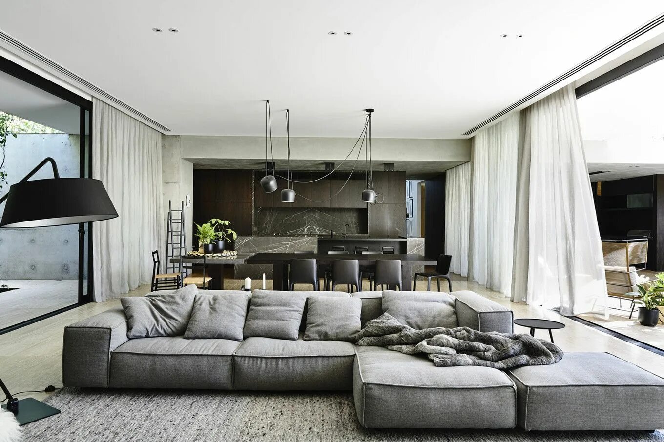 Про фото интерьеры Дом за $3.7 миллиона в Австралии - HQROOM Trendy living rooms, Apartment room, A