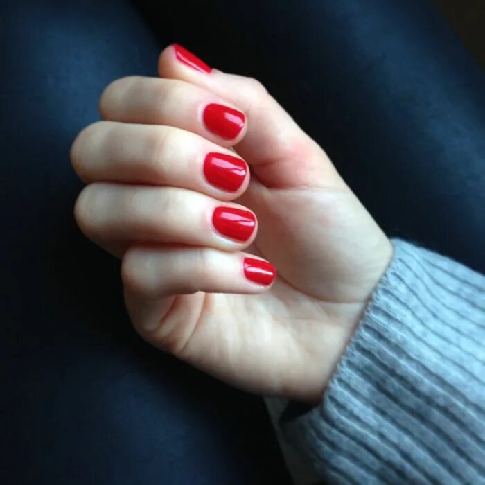 Про маникюр красный JULRÖTT (Charlotte Wehtje) Red acrylic nails, Fun nails, Short nails art