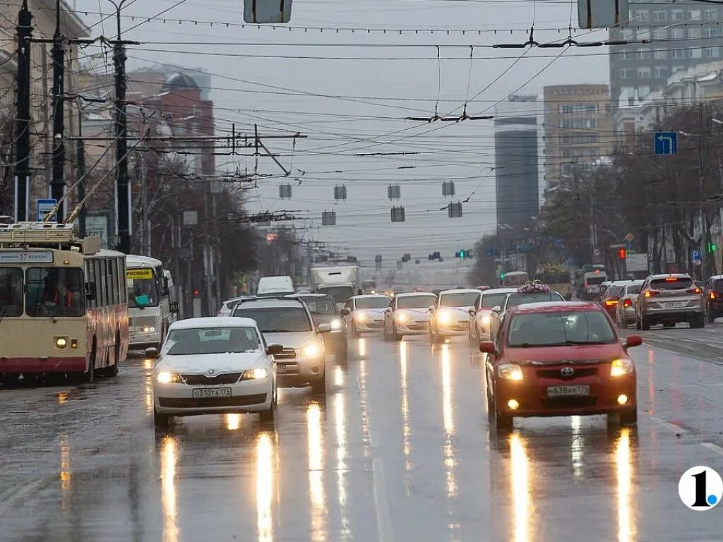 Пробки в челябинске фото Дождь, снег и порывистый ветер ожидаются в Челябинской области