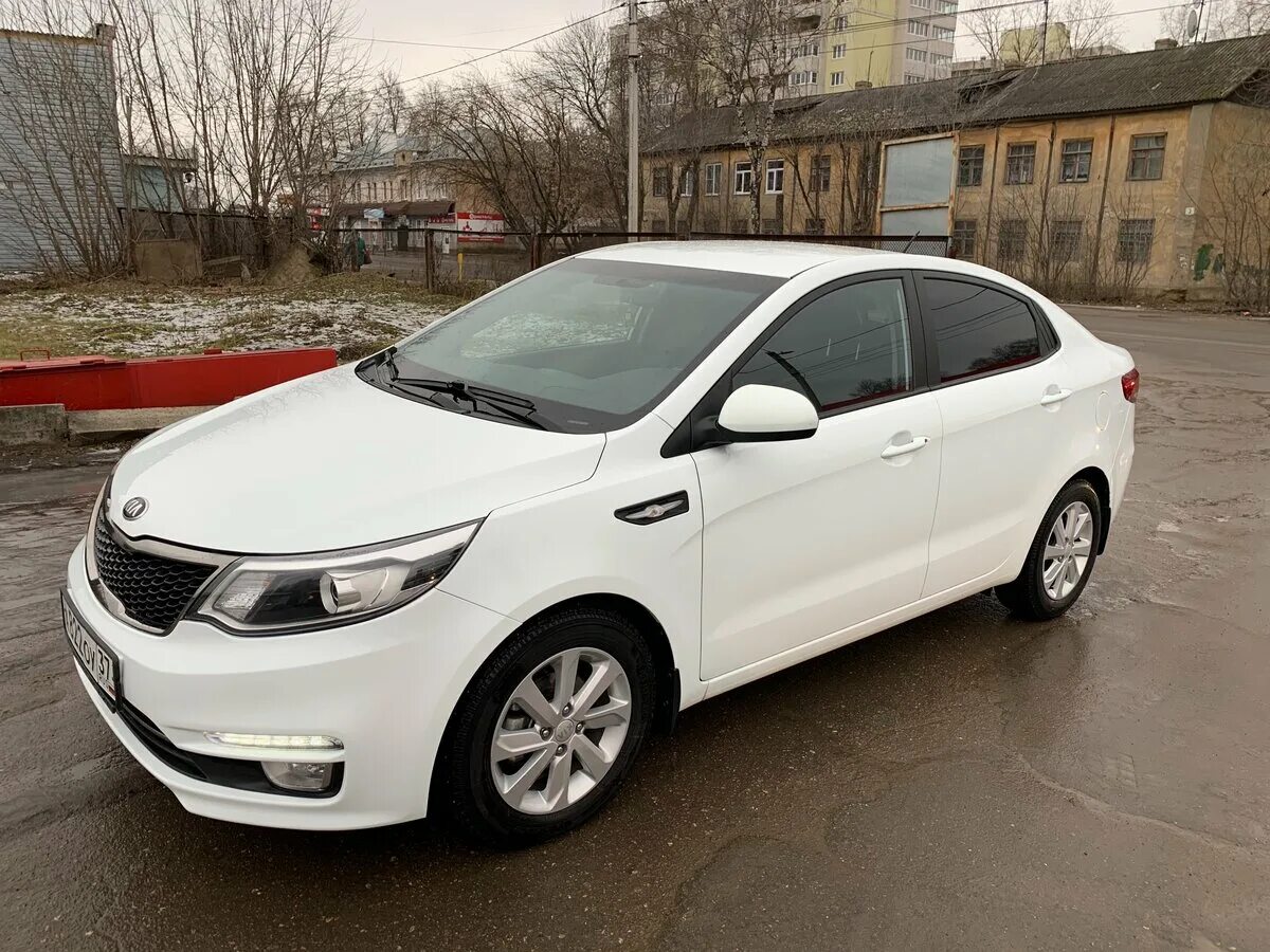 Продам киа рио цена фото омск Купить б/у Kia Rio III Рестайлинг 1.6 AT (123 л.с.) бензин автомат в Иванове: бе