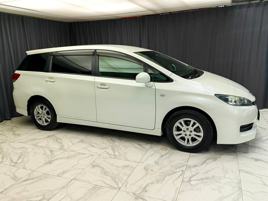 Продам тойота виш 2011 года нерюнгри фото Купить б/у Toyota Wish II 1.8 CVT (132 л.с.) 4WD бензин вариатор в Новосибирске: