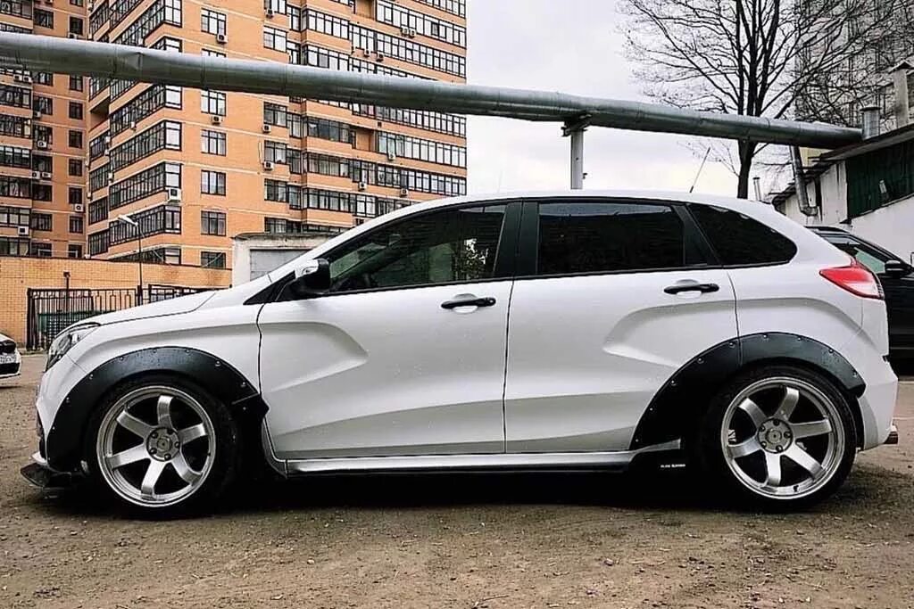 Продажа тюнинг на лада х рей LADA XRAY на Stance. Представлен кроссовер с модным тюнингом