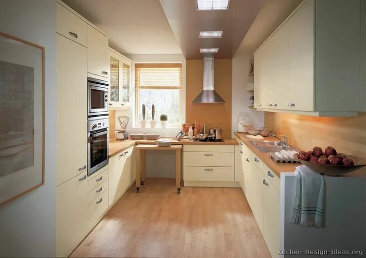 Продуманная планировка кухни Warm kitchen walls Modern kitchen, Small kitchen decor, White modern kitchen